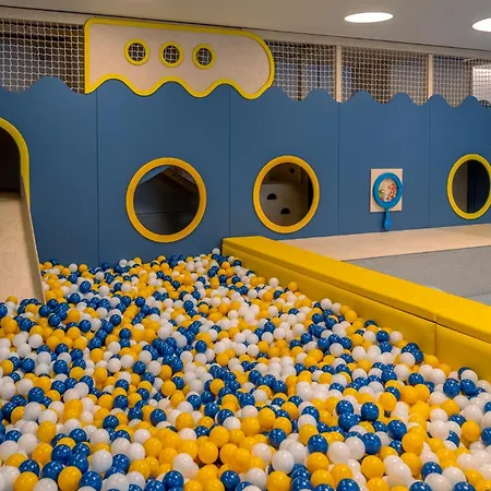Baltycka Bryza - Baseny, Jacuzzi, Sauny, Sala Zabaw, Do Plazy 450m Plaskie Dojscie * Ястшембя-Гура